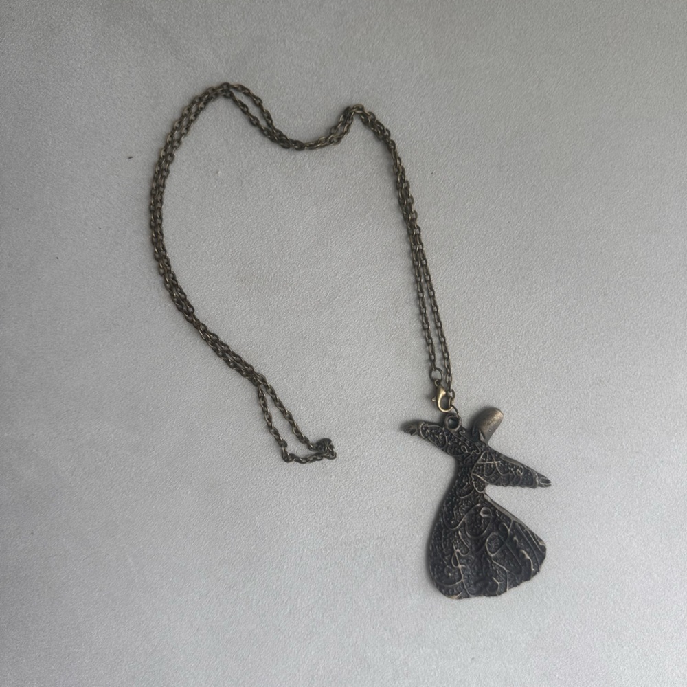 Elegant  Pendant Necklace